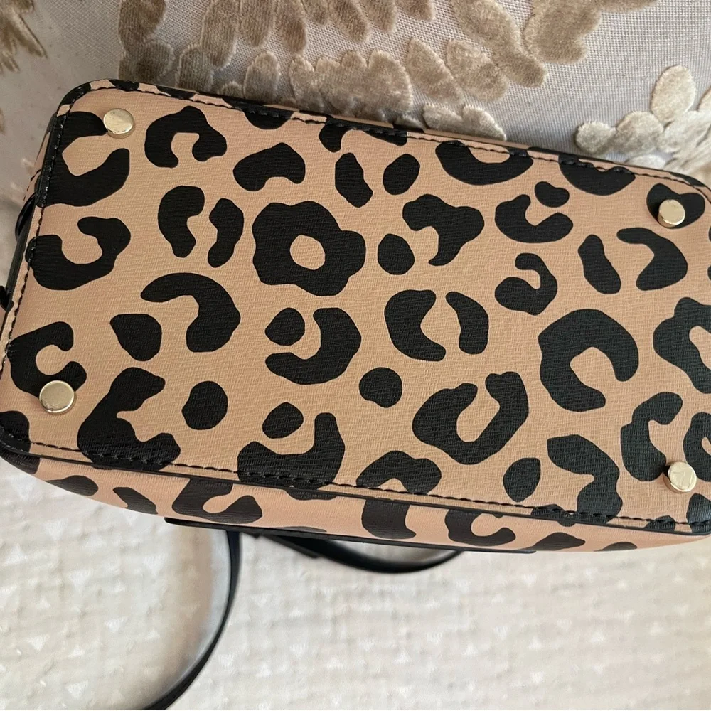Kate Spade‎ Darcy Graphic Leopard Small Bucket Bag Crossbody